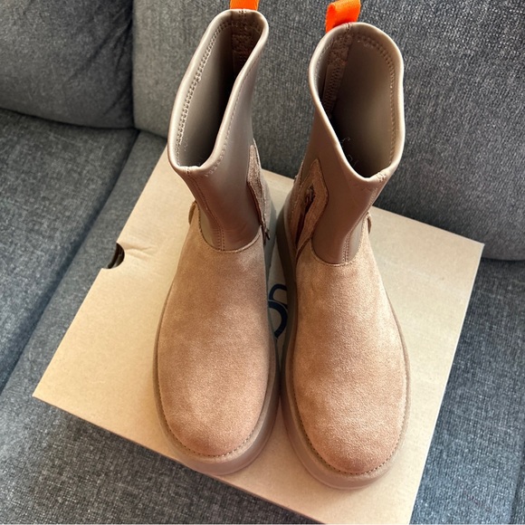 New UGG Woman’s Classic Dipper Platform Boots in Chestnut Color Size:8 - Picture 3 of 7